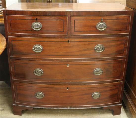 A Regency mahogany bowfront chest of drawers W.98cm